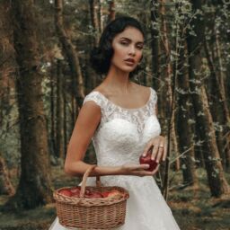 D267 – Snow White