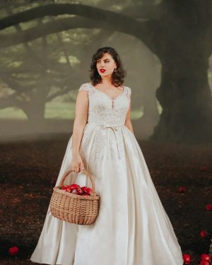 Snow White (D327)