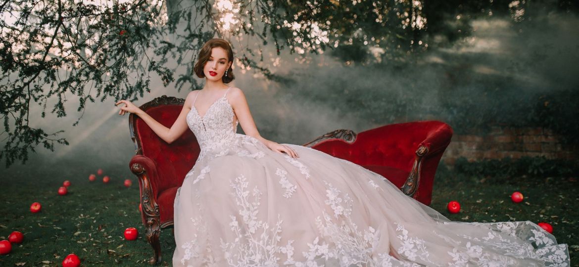 D287-SnowWhite-AD4_a87efb692e79826fef0df607e21e99ed