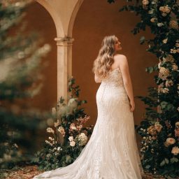 Disney Fairytale Weddings: D371 Elevated Sleeping Beauty